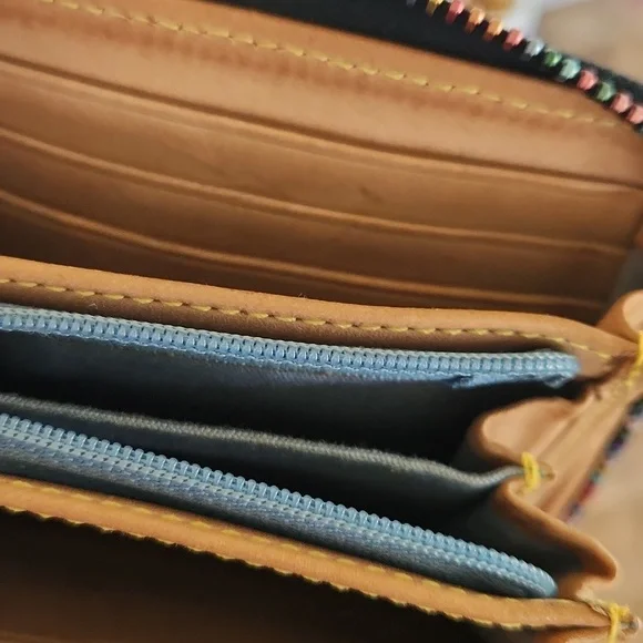 Y2K Dooney & Bourke Heart Pattern Wallet - Picture 10 of 10